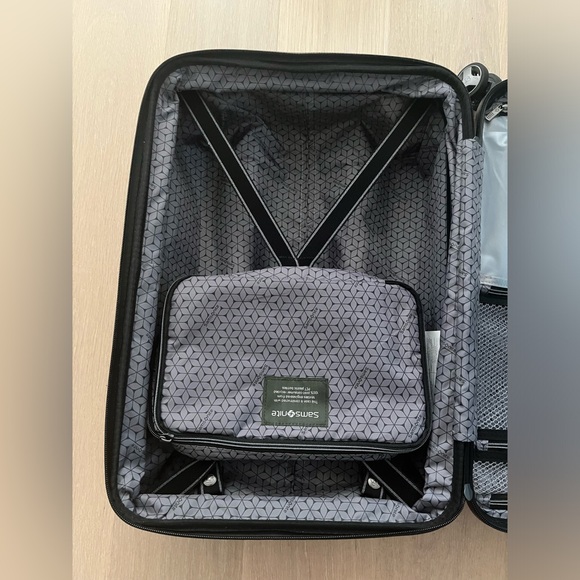 Samsonite Octiv Expandable Carry-On Spinner Suitcase - Picture 9 of 12